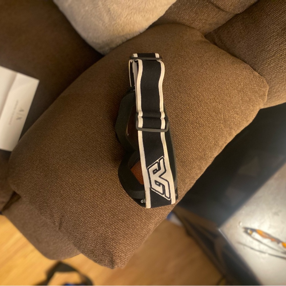 Ski Goggles - image 2